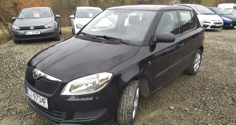 samochody osobowe Skoda Fabia cena 18900 przebieg: 130000, rok produkcji 2012 z Limanowa